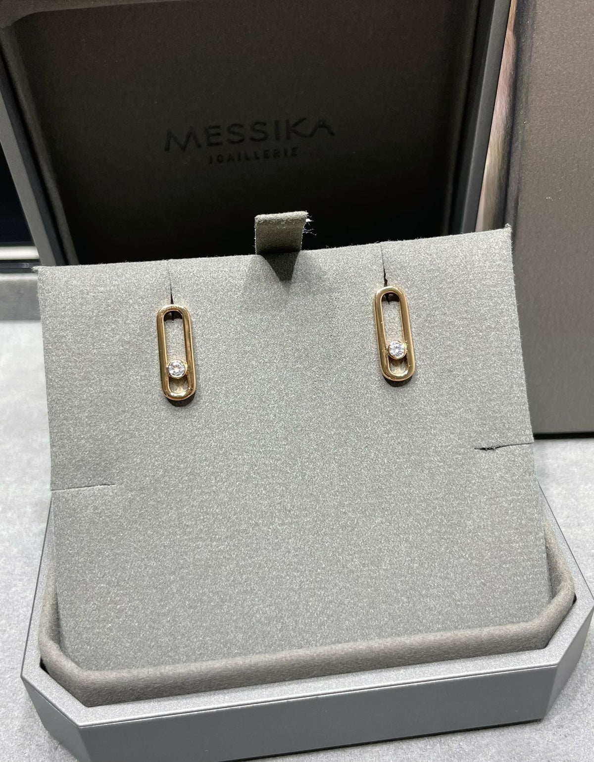 [Angela Jewelry]MOVE UNO SMALL 1 DIAMOND EARRINGS
