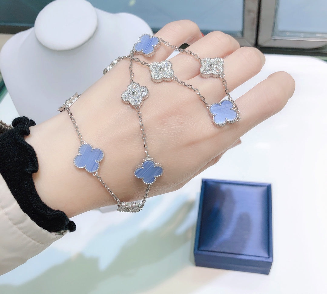 [Angela Jewellery]CLOVER 10 MOTIFS CHALCEDONY DIAMONDS SILVER NECKLACE