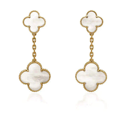 [アンジェラジュエリー]クローバー 2モチーフ ホワイトモップピアス