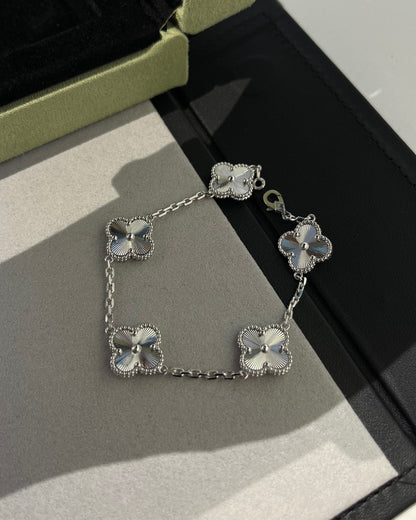 [Angela Jewelry] CLOVER 5 MOTIF LASER BRACELET COLLECTION